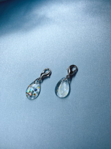 ピアス